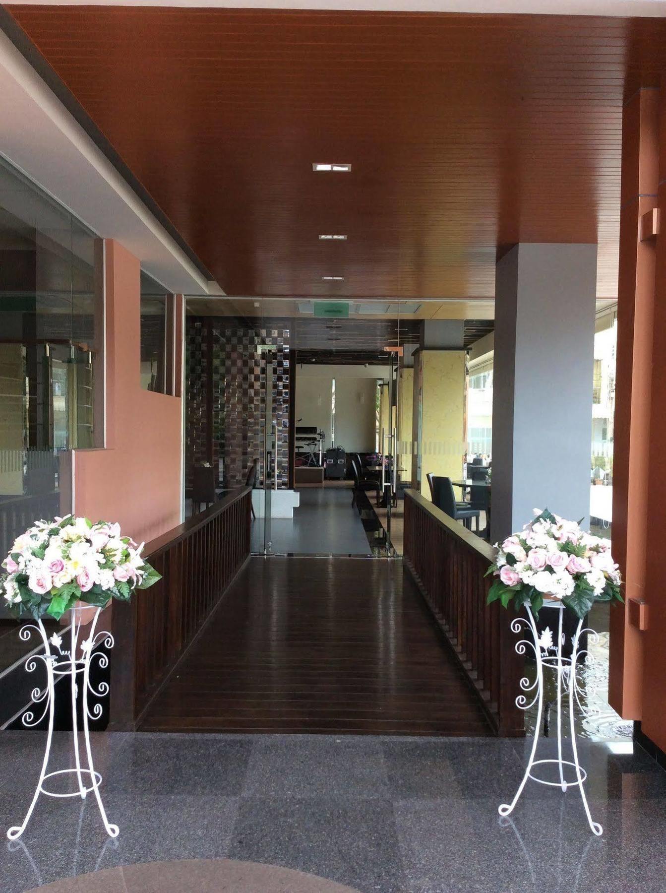 Grand Oliver Hotel Danok Sadao Exterior foto